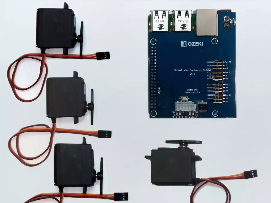 Bob-E_Mini_Controller_Shield_with_servo_motors